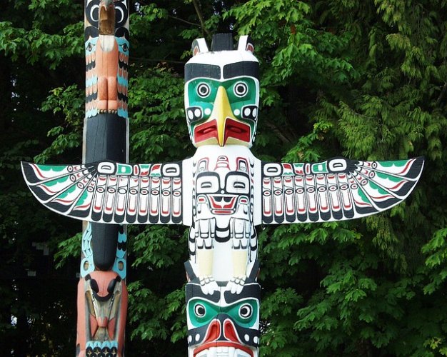 totem-pole-50437_640